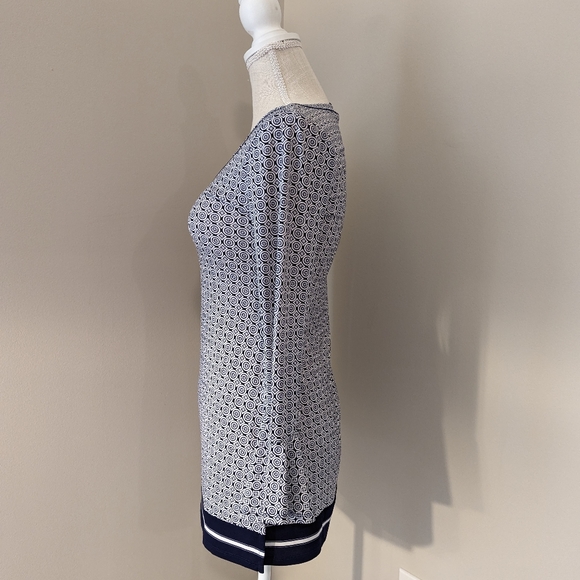 White House Black Market Top - Picture 2 of 4